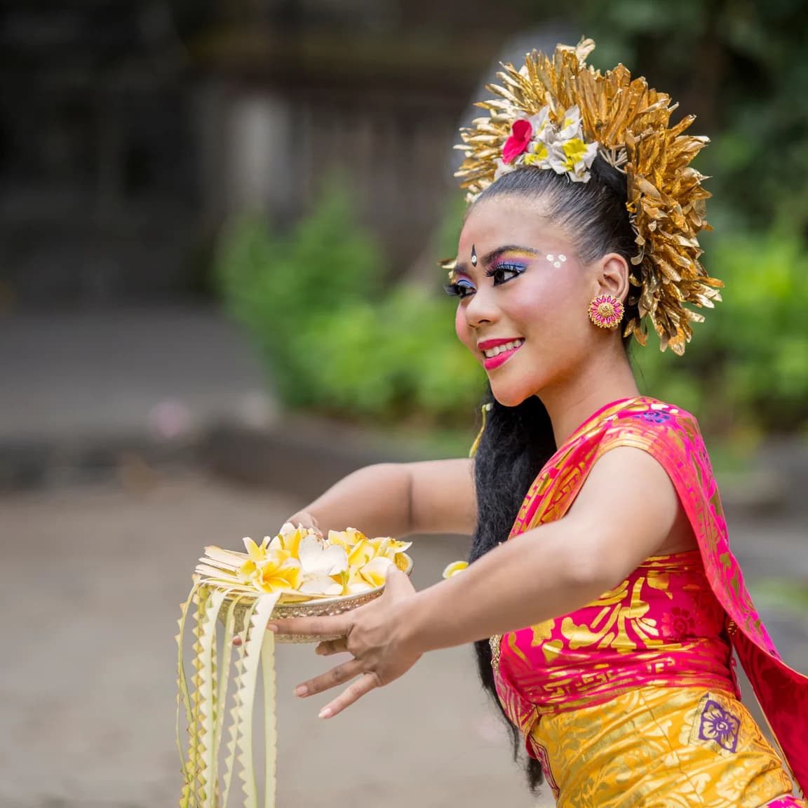 Traditional Balinese dance performance during dinner under the stars at K-Club Ubud Bali